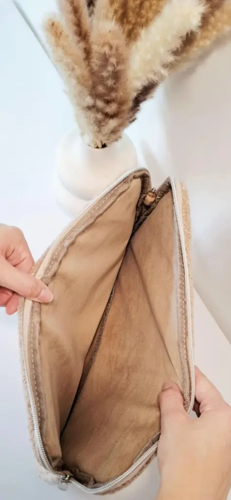 Interieur housse ordinateur Teddy Rupert.jfif